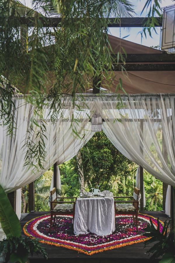 Amora Ubud Boutique Villas Екстер'єр фото